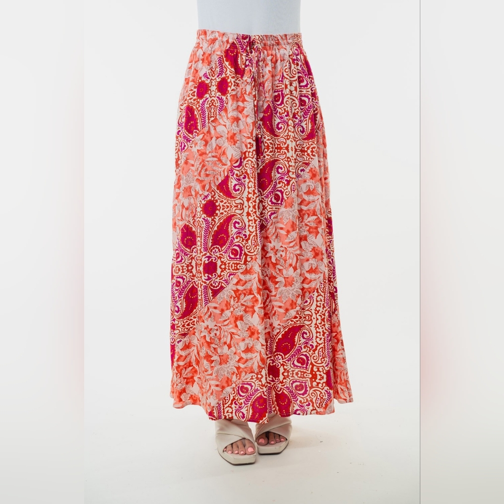 * White Birch High Waisted Floral Woven Skirt